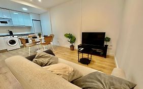 Nuevo / Premium Junto Al Centro